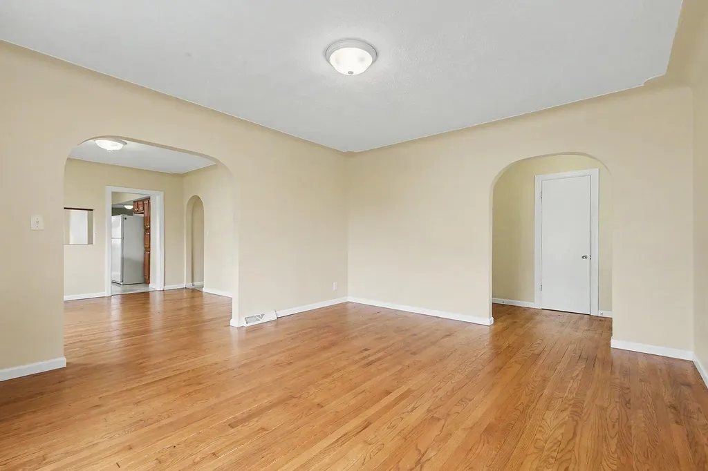 1930 Galewood Avenue SW Wyoming City MI 49509