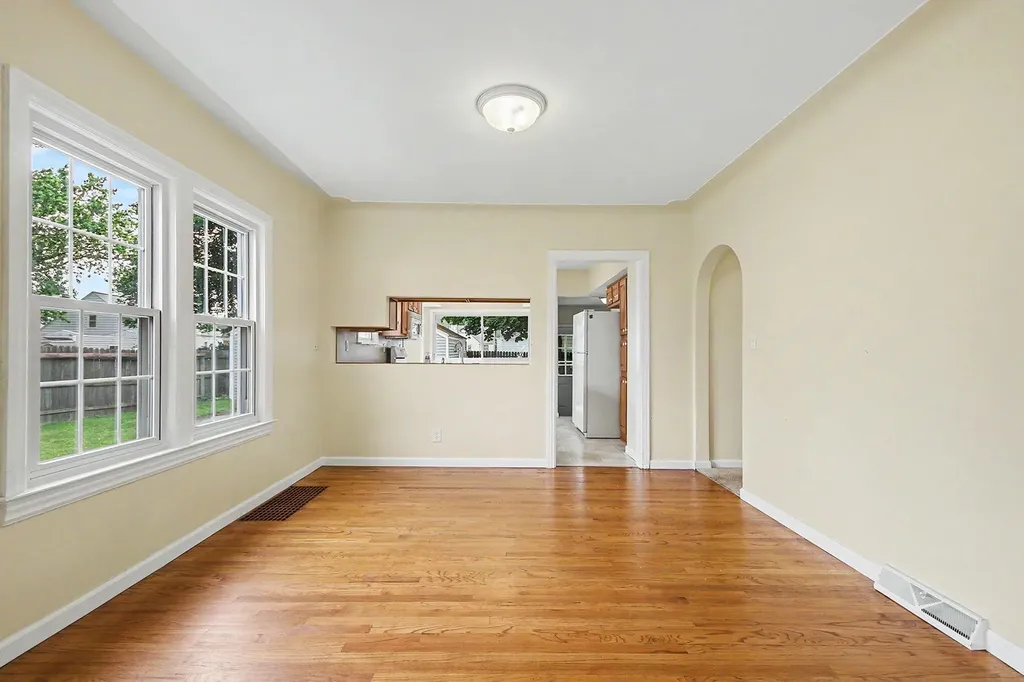 1930 Galewood Avenue SW Wyoming City MI 49509