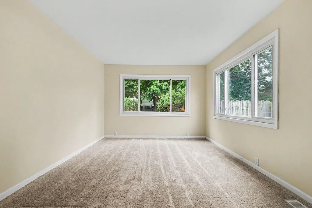 1930 Galewood Avenue SW Wyoming City MI 49509