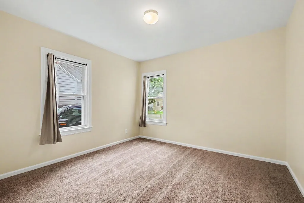 1930 Galewood Avenue SW Wyoming City MI 49509
