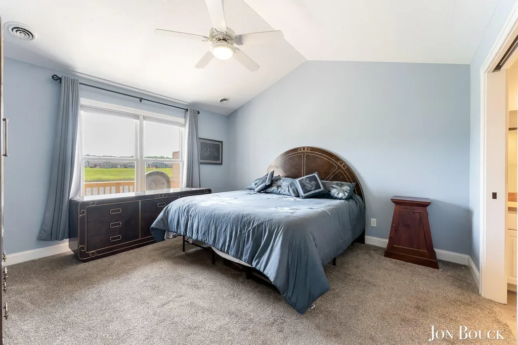 2940 Grand Isle Drive NE Plainfield Charter Township MI 49306