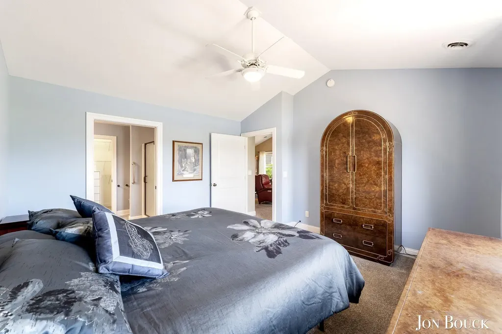 2940 Grand Isle Drive NE Plainfield Charter Township MI 49306