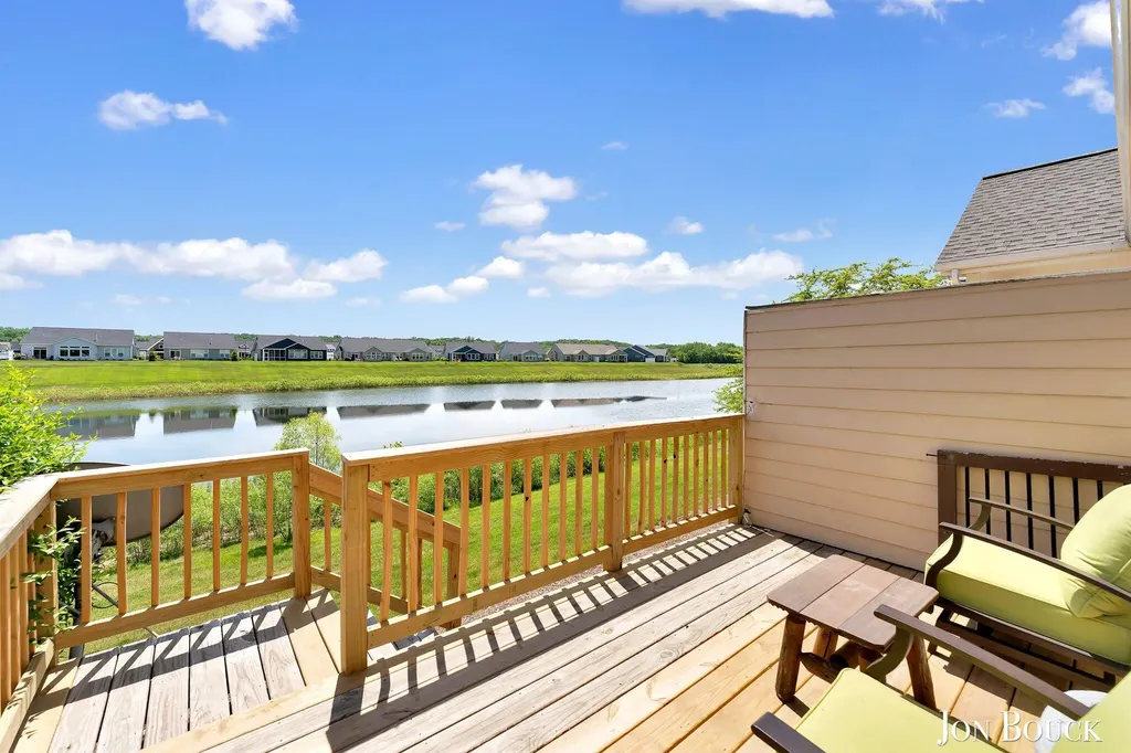 2940 Grand Isle Drive NE Plainfield Charter Township MI 49306