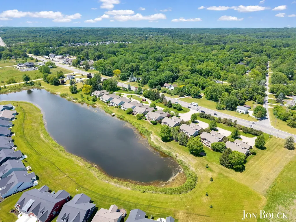 2940 Grand Isle Drive NE Plainfield Charter Township MI 49306
