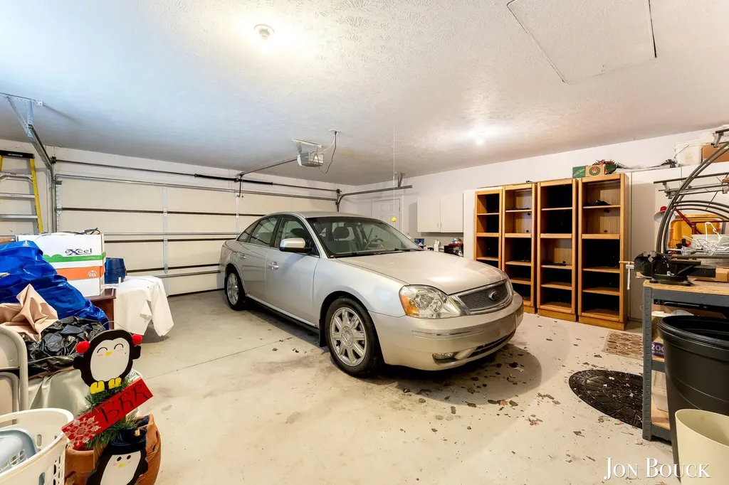 2940 Grand Isle Drive NE Plainfield Charter Township MI 49306