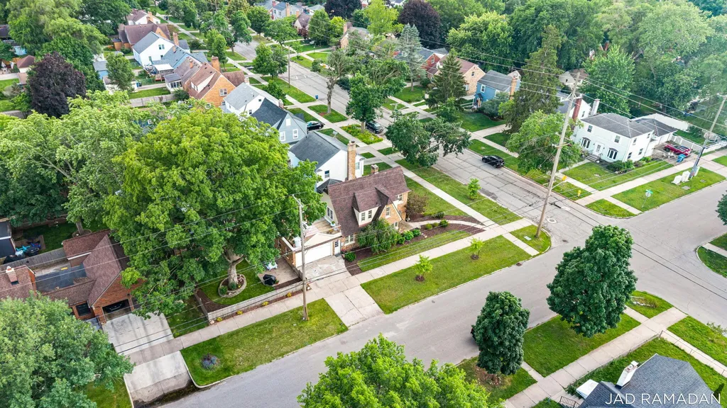 2200 College Avenue SE Grand Rapids City MI 49507