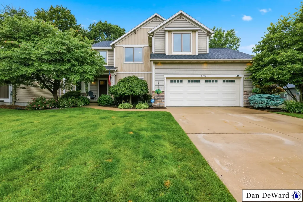 5713 Kenstyn Drive SW Wyoming City MI 49418