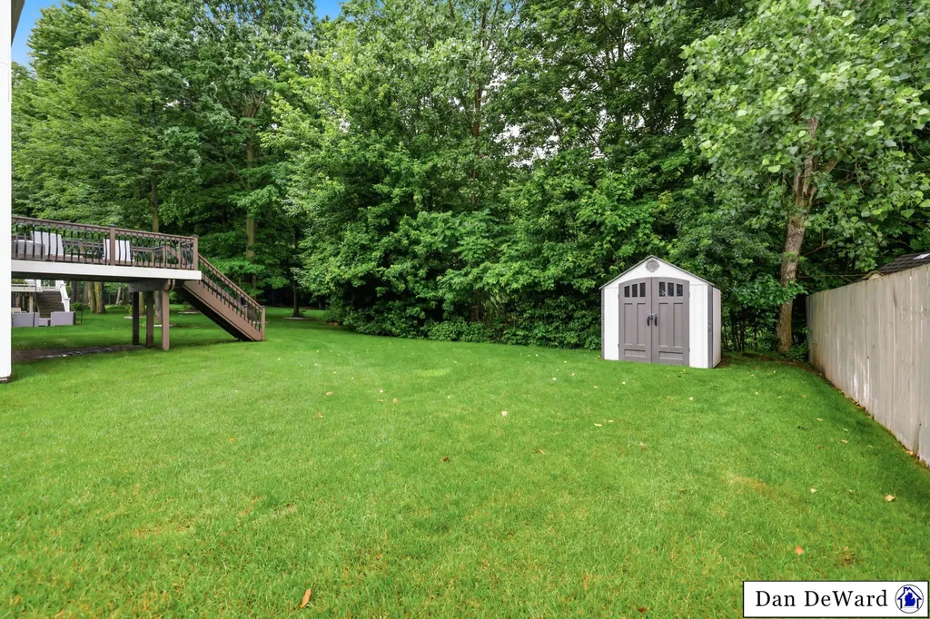 5713 Kenstyn Drive SW Wyoming City MI 49418