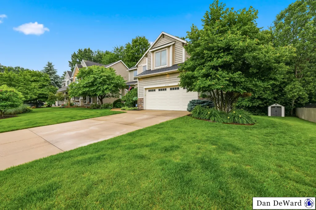 5713 Kenstyn Drive SW Wyoming City MI 49418