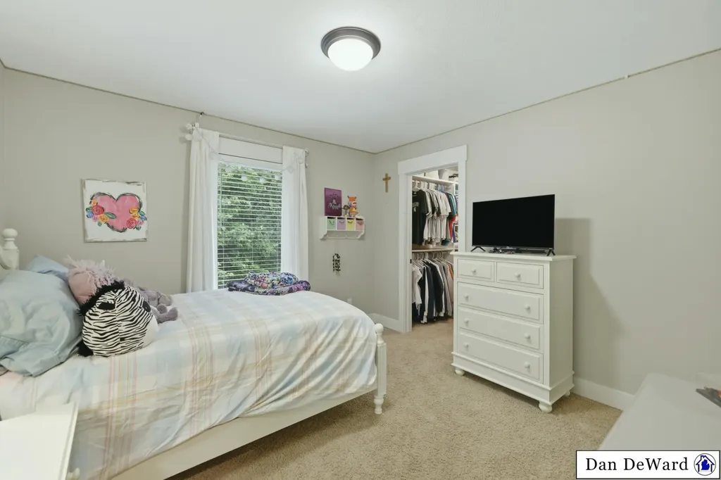 5713 Kenstyn Drive SW Wyoming City MI 49418