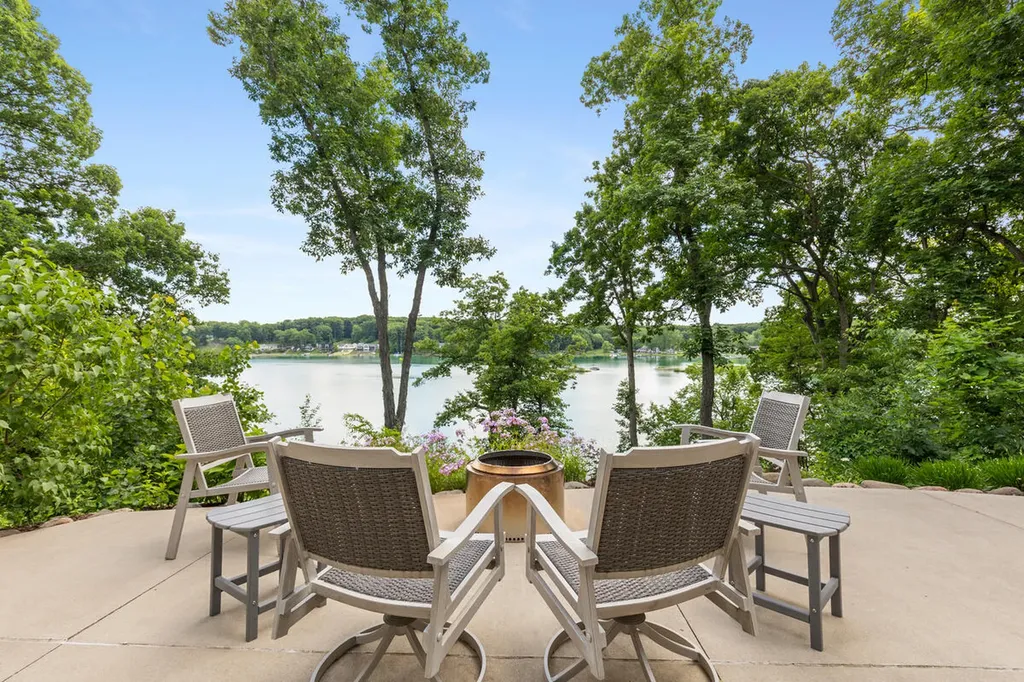 10999 Old Oak Drive Eureka Township MI 48838