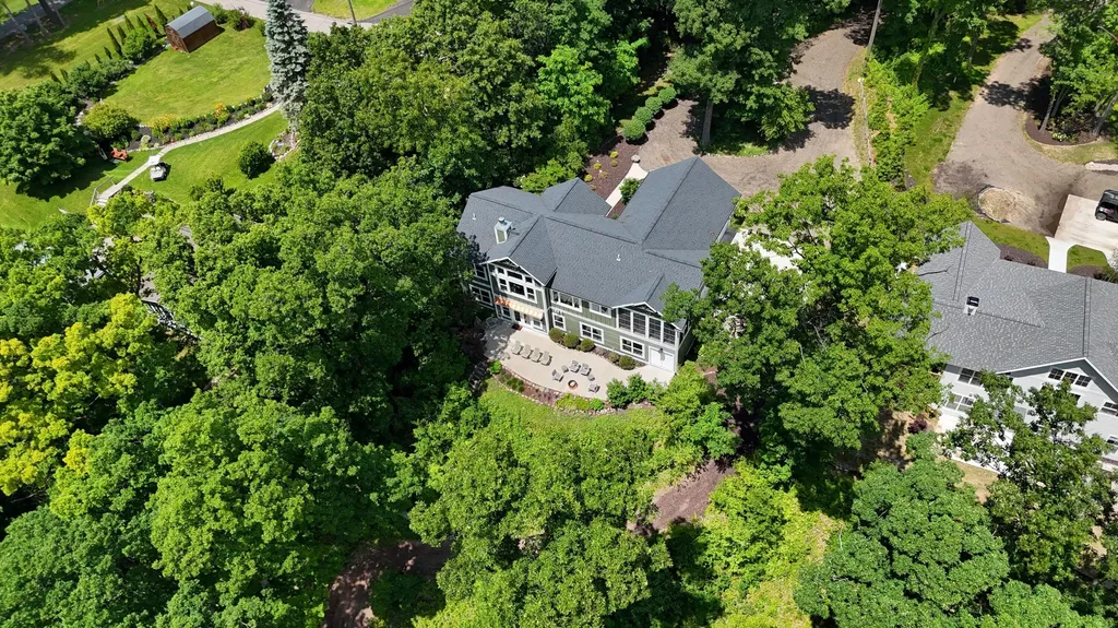 10999 Old Oak Drive Eureka Township MI 48838