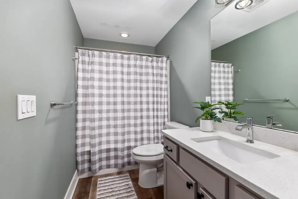 10999 Old Oak Drive Eureka Township MI 48838