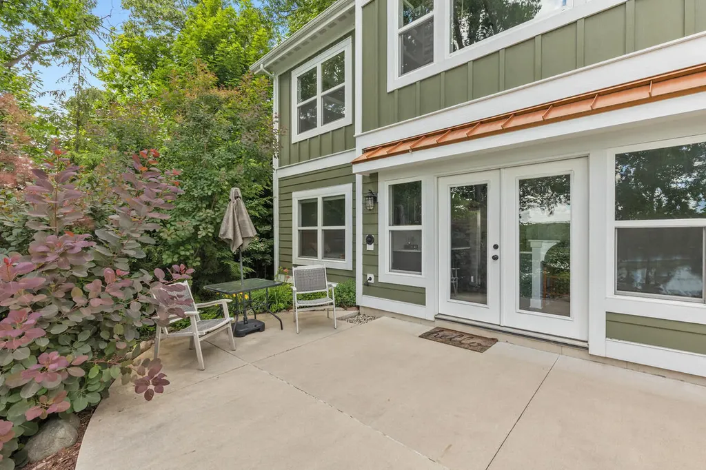10999 Old Oak Drive Eureka Township MI 48838