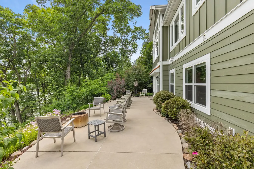 10999 Old Oak Drive Eureka Township MI 48838