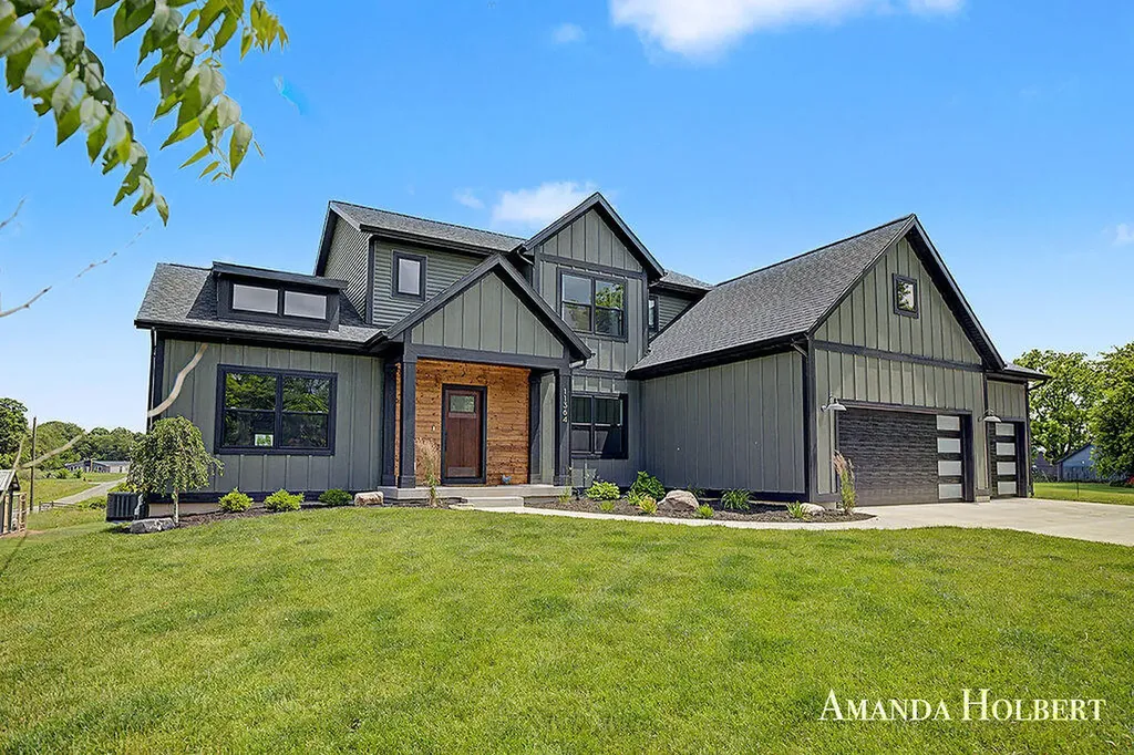 11364 Stout Avenue NE Courtland Township MI 49341