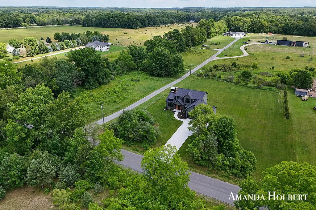 11364 Stout Avenue NE Courtland Township MI 49341
