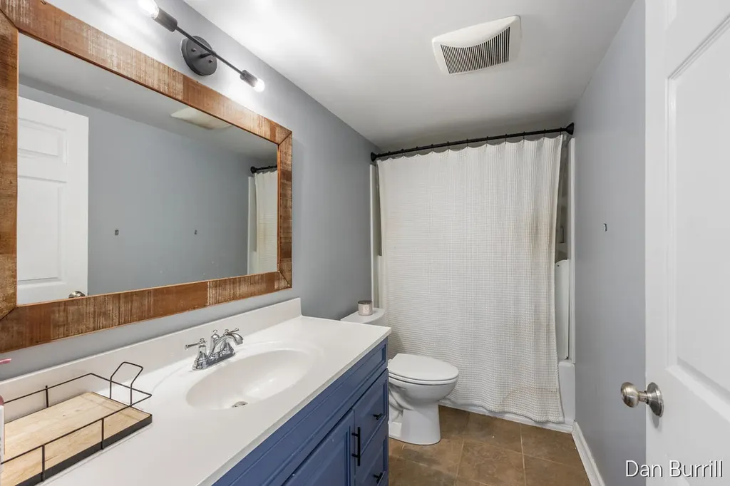 2896 Barcroft Drive SW Wyoming City MI 49418