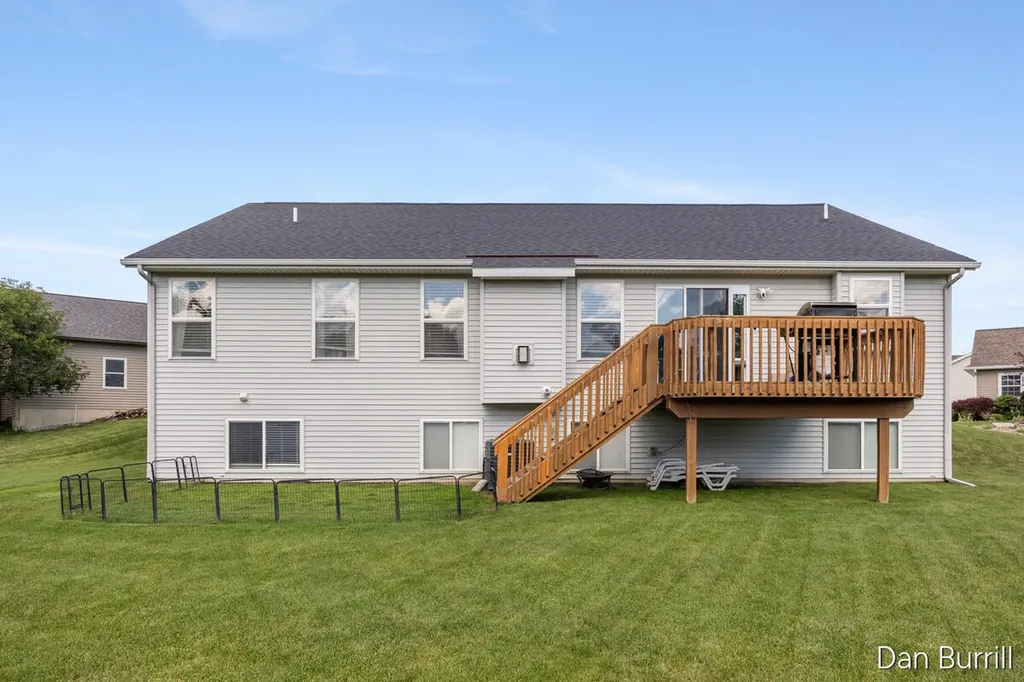 2896 Barcroft Drive SW Wyoming City MI 49418