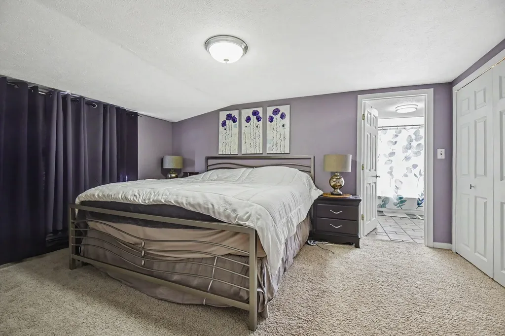 136 Westmont Drive NW Grand Rapids City MI 49504