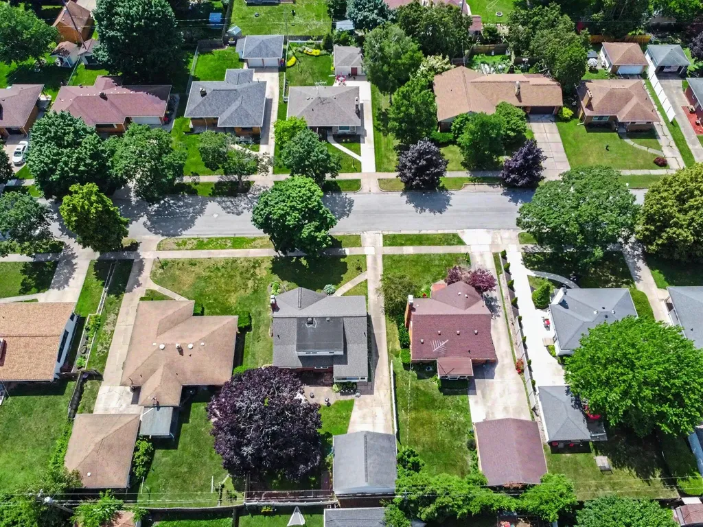 136 Westmont Drive NW Grand Rapids City MI 49504