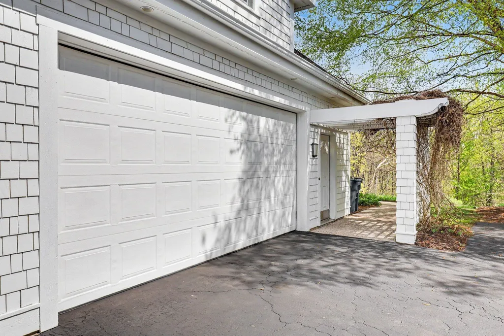 1670 Flowers Crossing Drive NE Grand Rapids Charter Township MI 49525