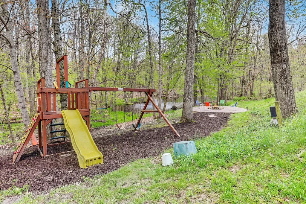 1670 Flowers Crossing Drive NE Grand Rapids Charter Township MI 49525