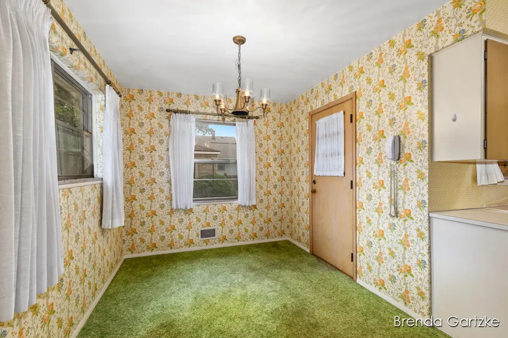 1012 Northlawn Street NE Grand Rapids City MI 49505