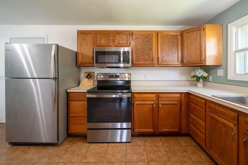 980 E Main Street Ionia Township MI 48846