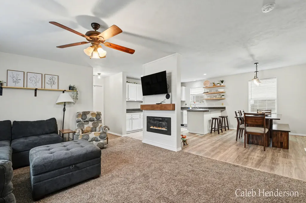 1131 Glasgow Avenue Leighton Township MI 49348