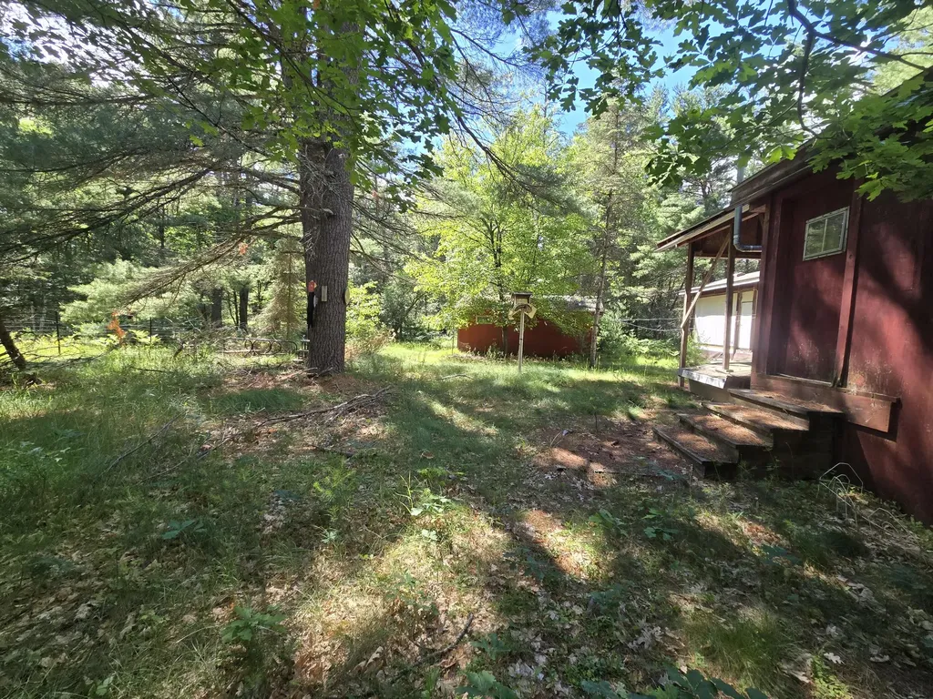 2637 S Jenny Circle Cherry Valley Township MI 49304