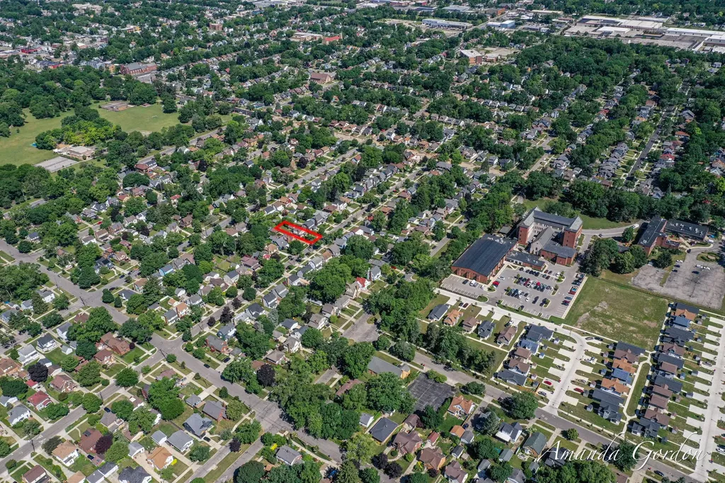 2101 Paris Avenue SE Grand Rapids City MI 49507