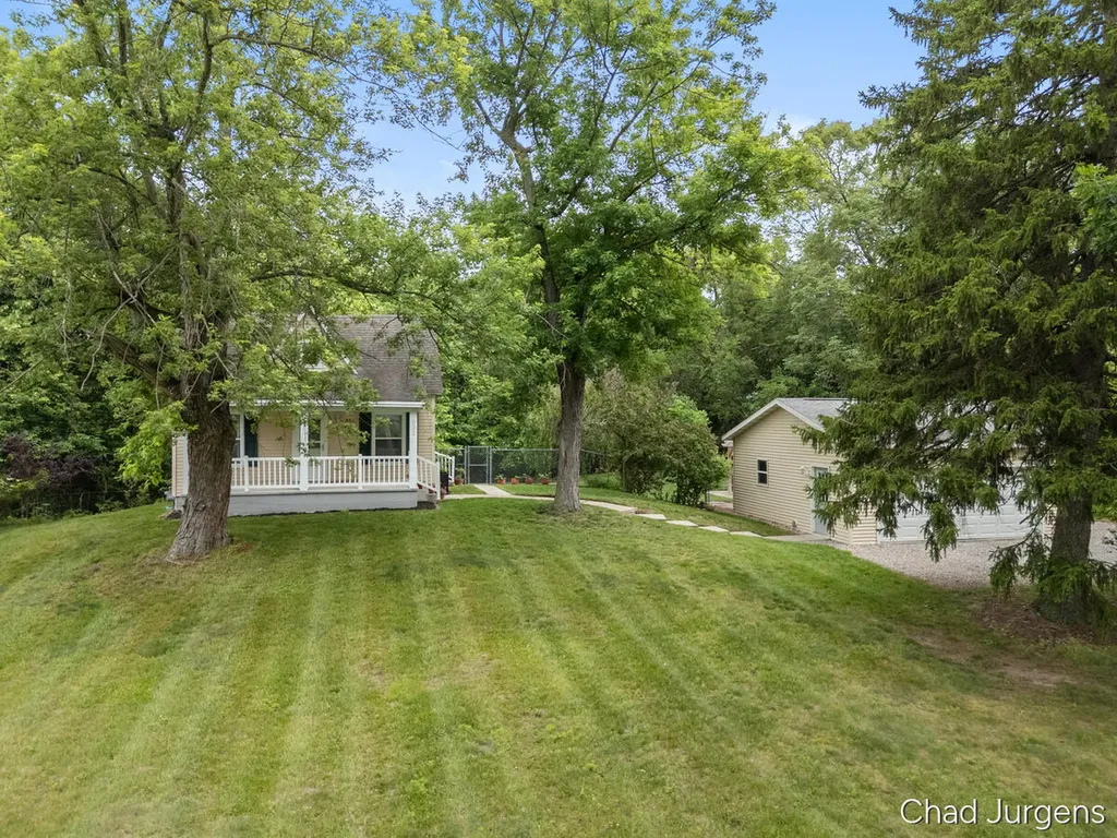 931 4 Mile Road NE Plainfield Charter Township MI 49525