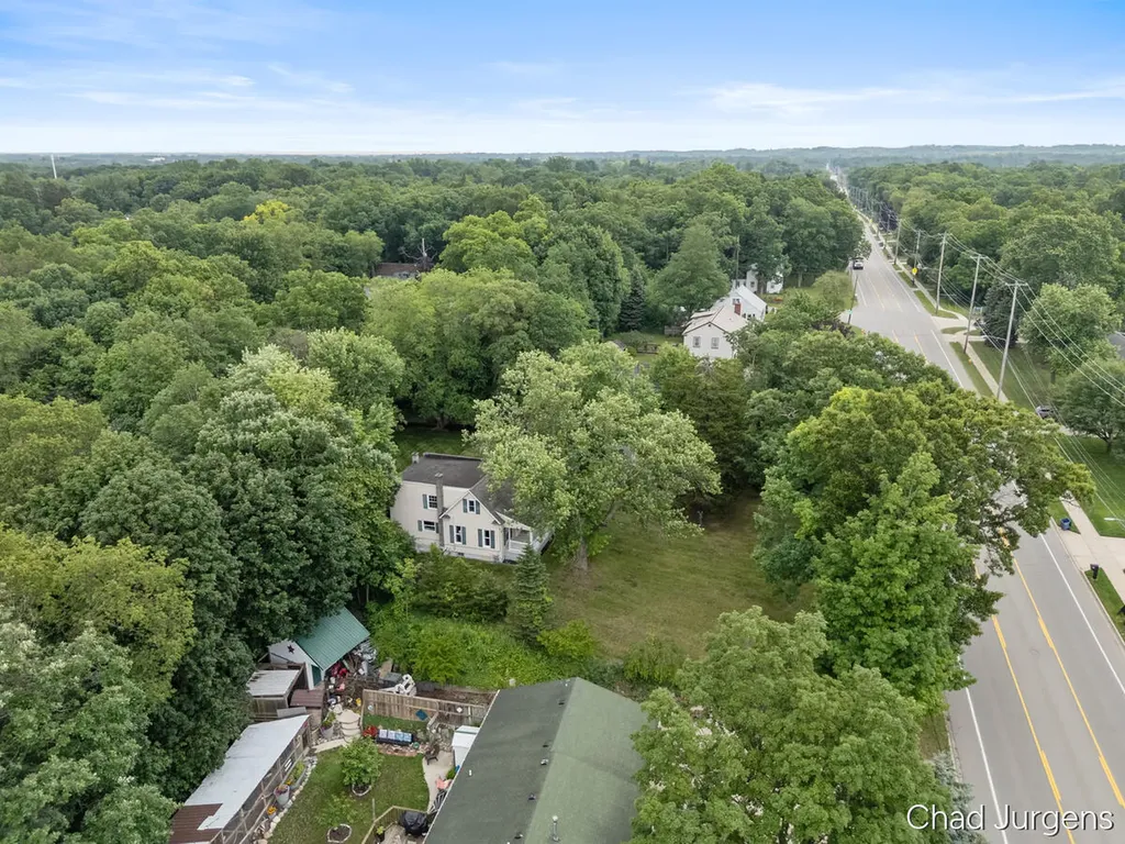931 4 Mile Road NE Plainfield Charter Township MI 49525