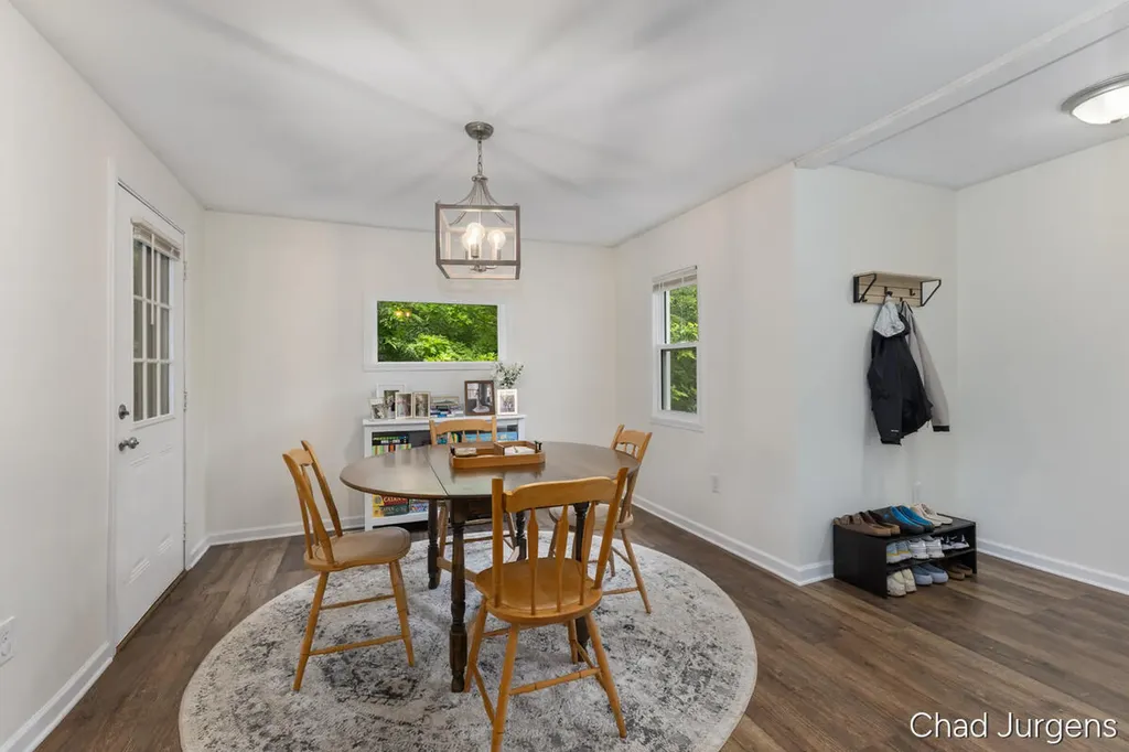 931 4 Mile Road NE Plainfield Charter Township MI 49525