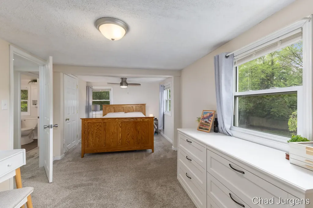 931 4 Mile Road NE Plainfield Charter Township MI 49525