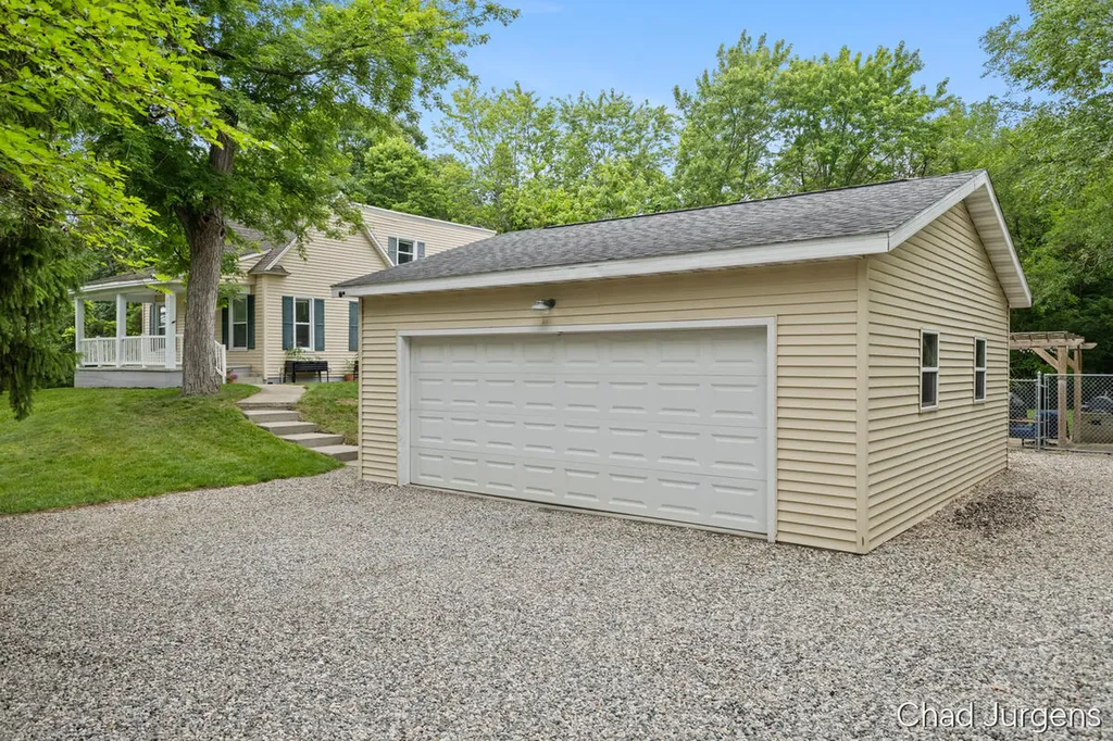 931 4 Mile Road NE Plainfield Charter Township MI 49525