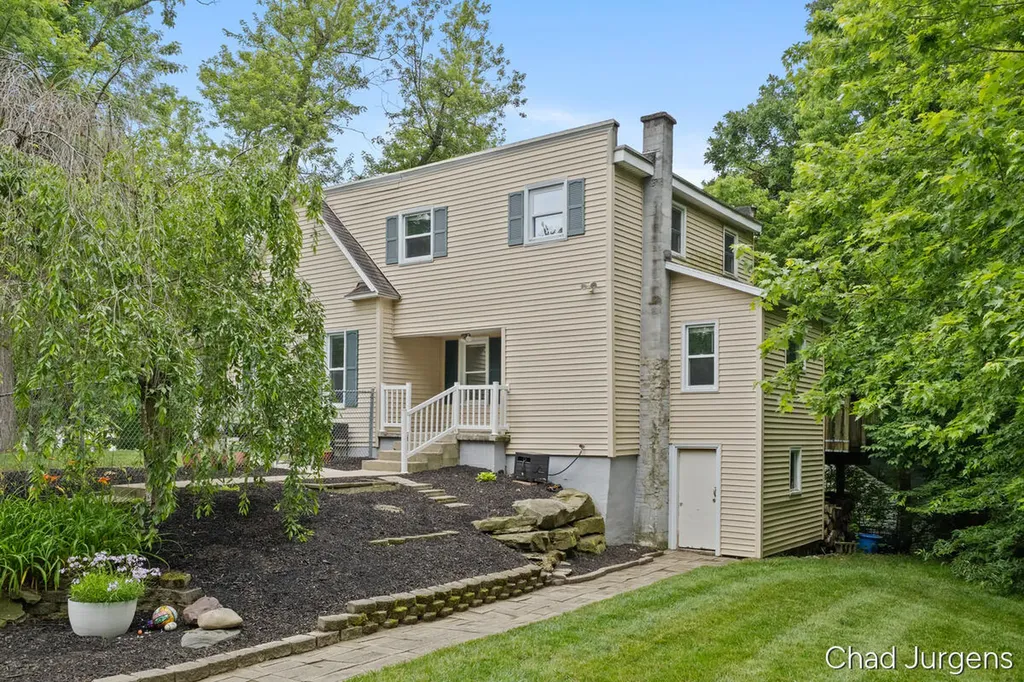 931 4 Mile Road NE Plainfield Charter Township MI 49525