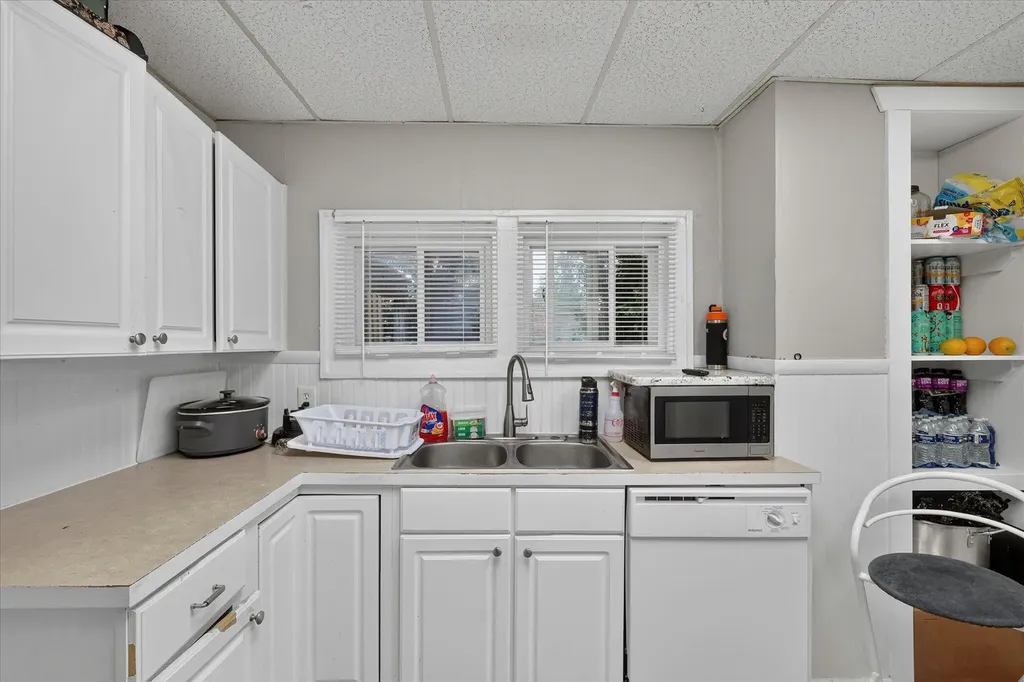 129 Palmer Street NE Grand Rapids City MI 49505