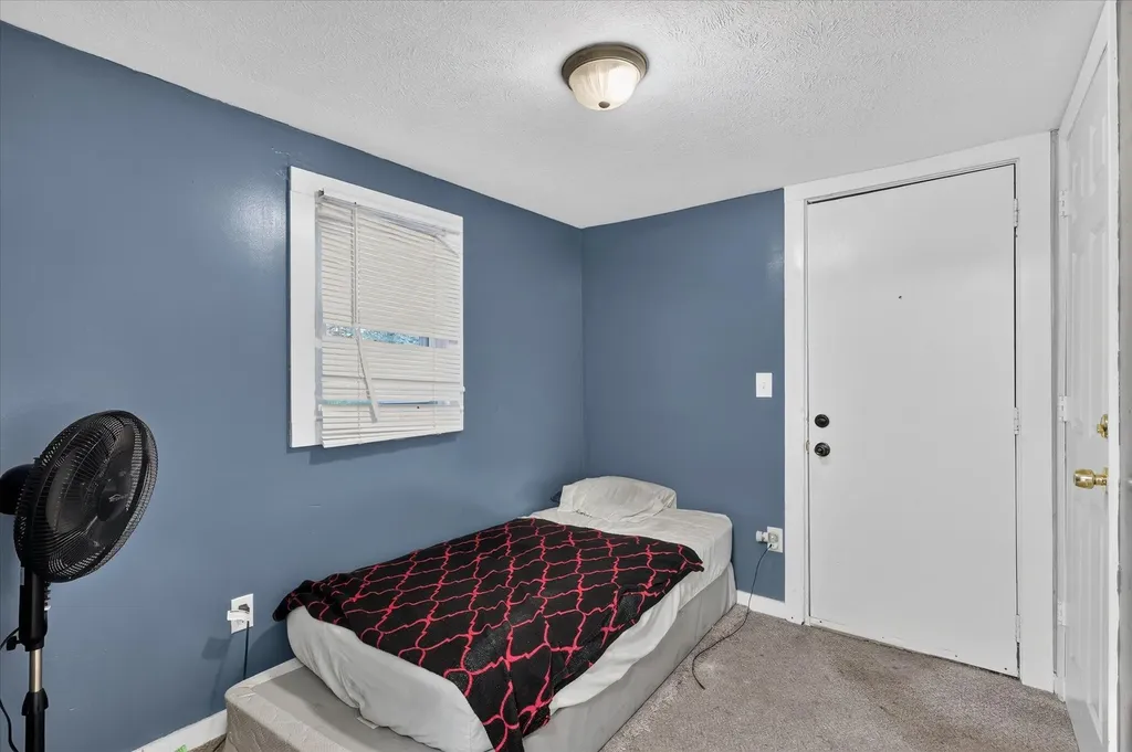129 Palmer Street NE Grand Rapids City MI 49505