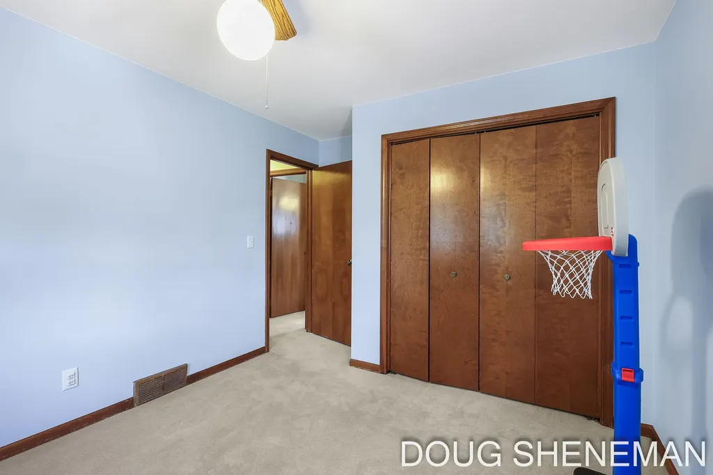 5143 Wembley Court SW Wyoming City MI 49509
