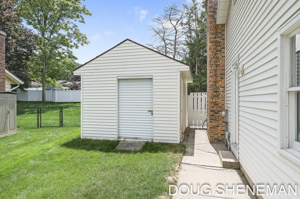 5143 Wembley Court SW Wyoming City MI 49509