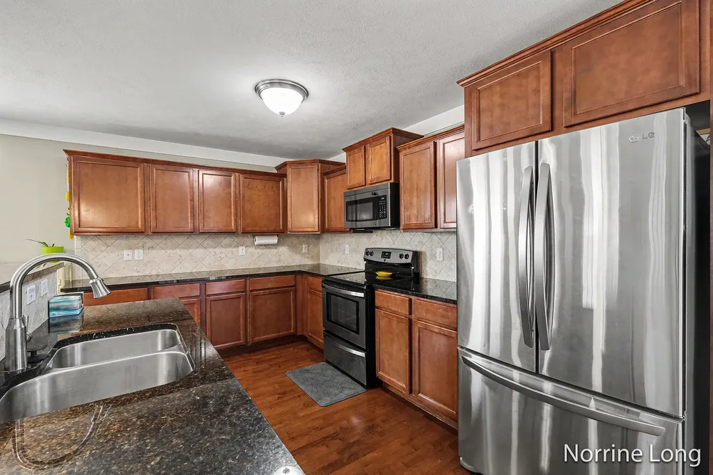 4651 Cider Mill Court NW Walker City MI 49534