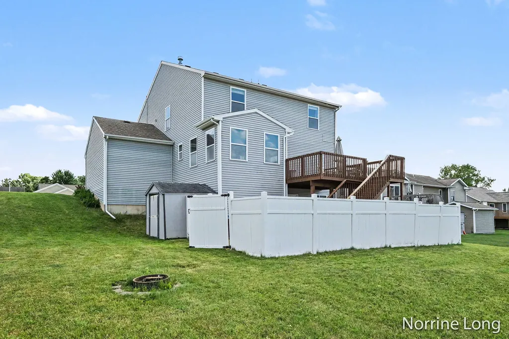4651 Cider Mill Court NW Walker City MI 49534