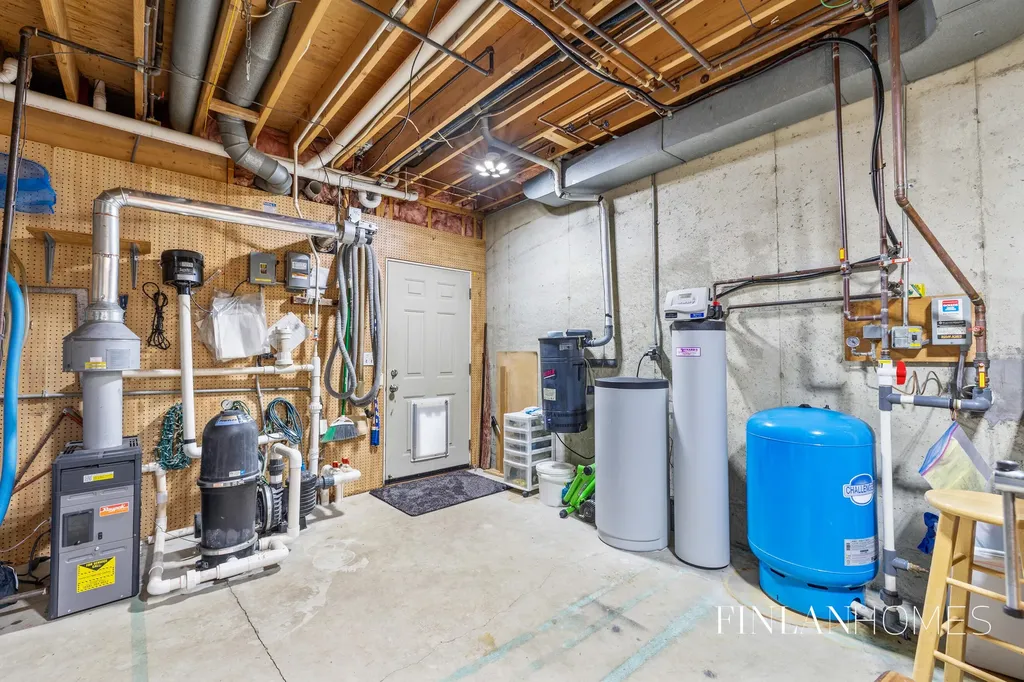 10310 E Rivershore Drive SE Caledonia Township MI 49302