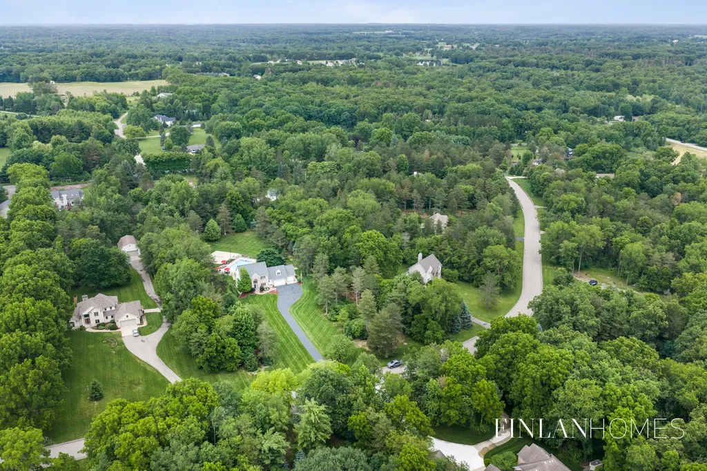 10310 E Rivershore Drive SE Caledonia Township MI 49302