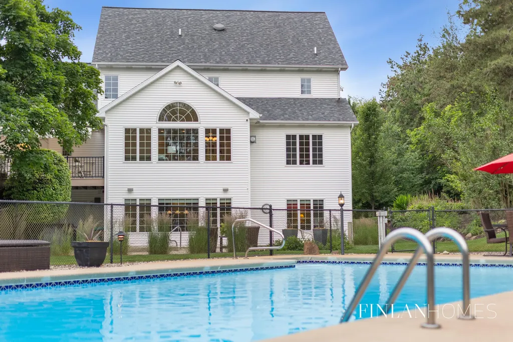 10310 E Rivershore Drive SE Caledonia Township MI 49302