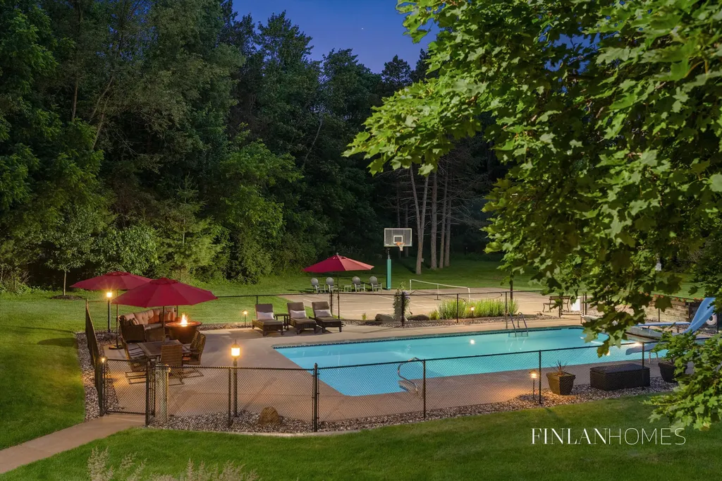 10310 E Rivershore Drive SE Caledonia Township MI 49302