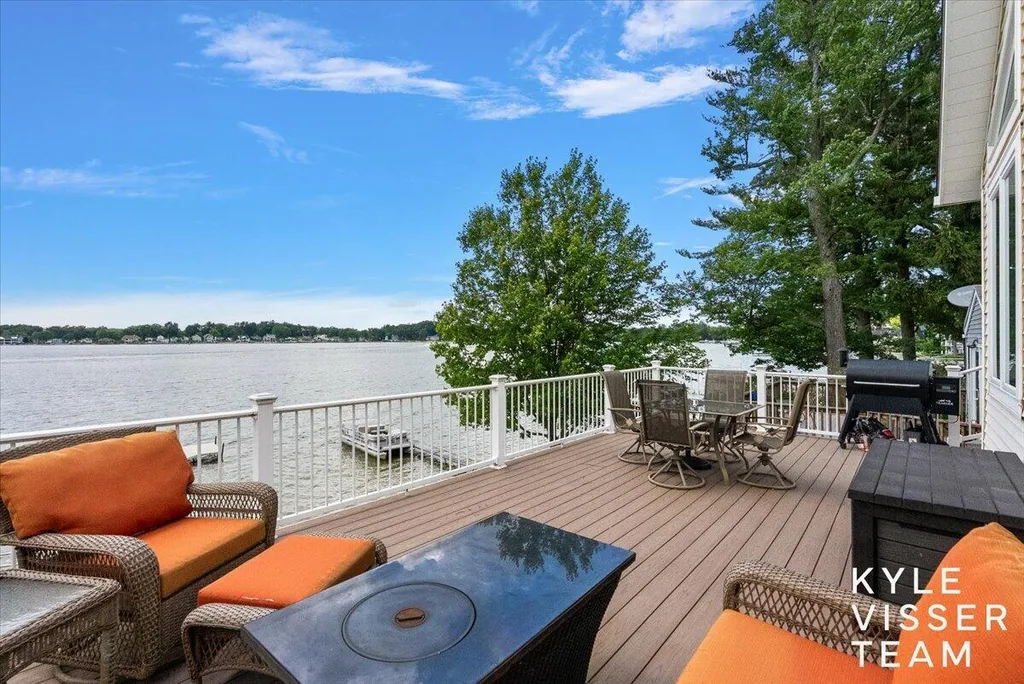 7007 Goldenrod Avenue NE Cannon Township MI 49341