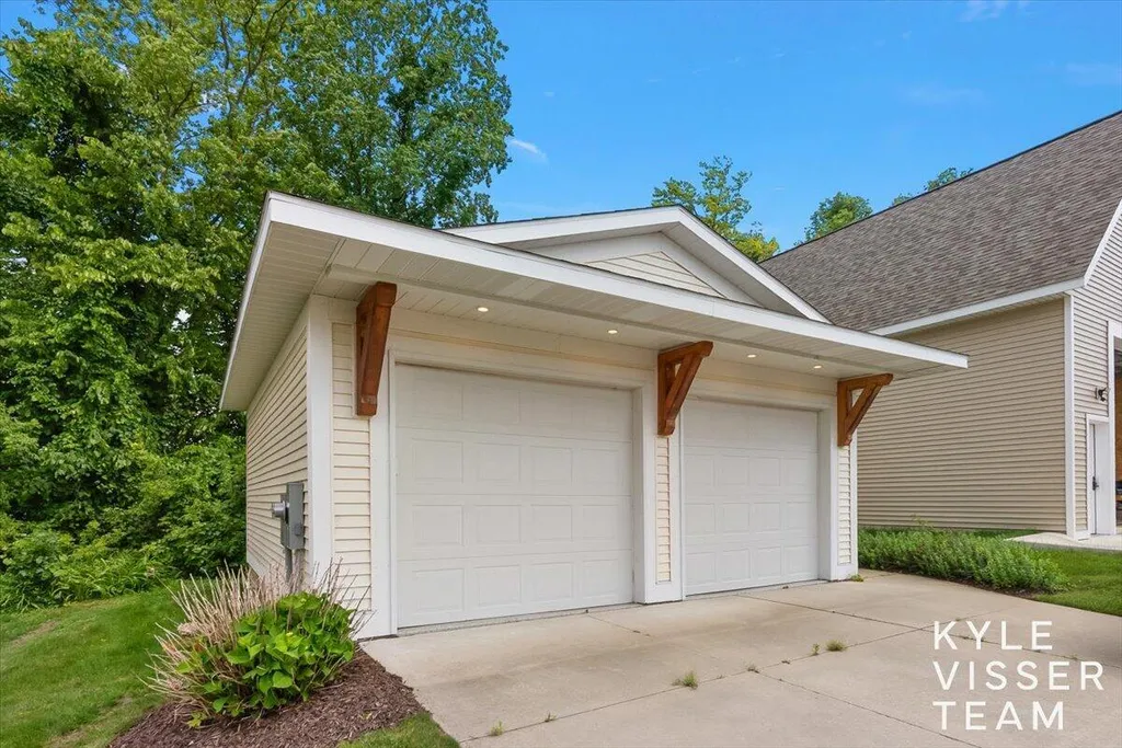 7007 Goldenrod Avenue NE Cannon Township MI 49341